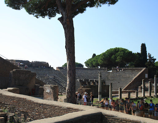 Das Theater in Ostia Antica.