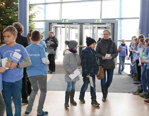 ...  um Besucher und ganz besonders Viertklässler am Johanneum zu begrüßen.